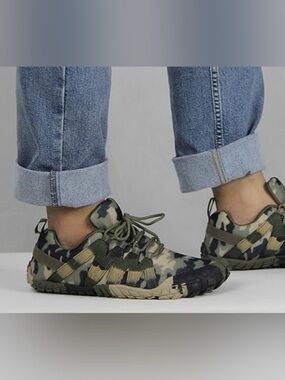 NWOT Weweya Tennis Shoes